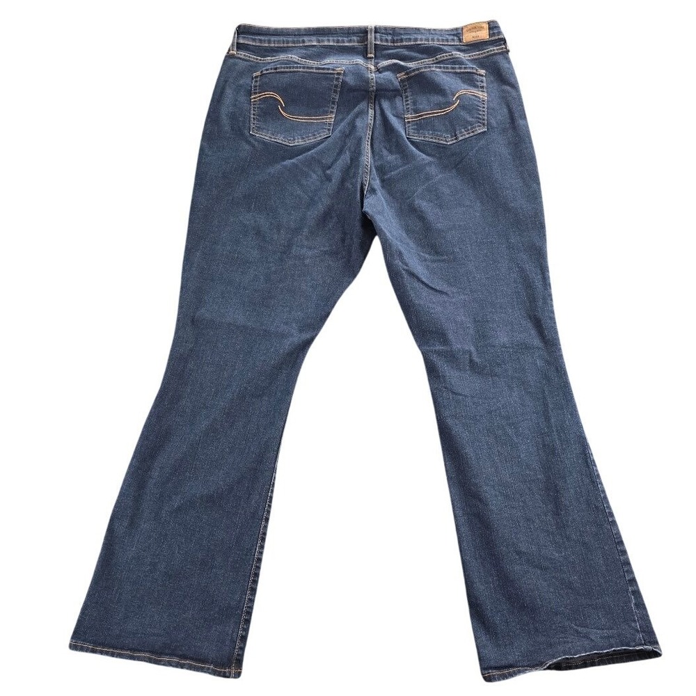 Signature by Levi Strauss & Co Womens 22M Dark Wash Mid Rise Bootcut Jeans 95250 - Picture 3 of 13